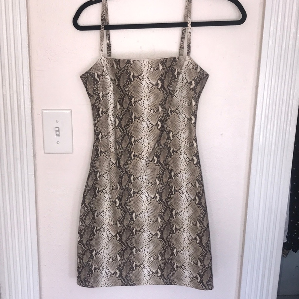 ⭐️Tiger mist Viper Snake skin dress ⭐️